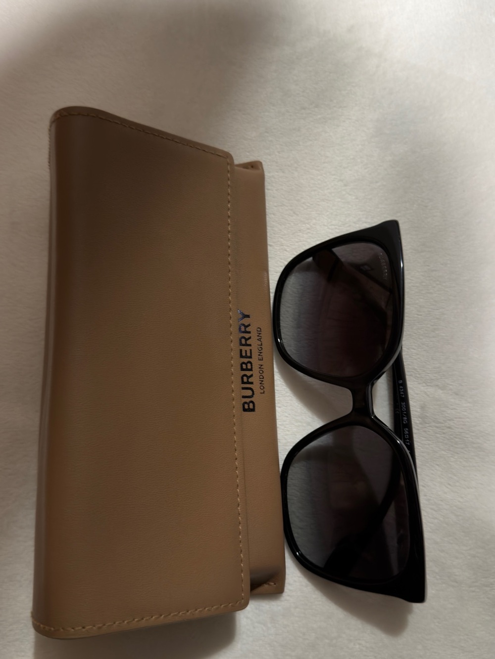 Burberry Black Cat-Eye Sunglasses with Tan Case